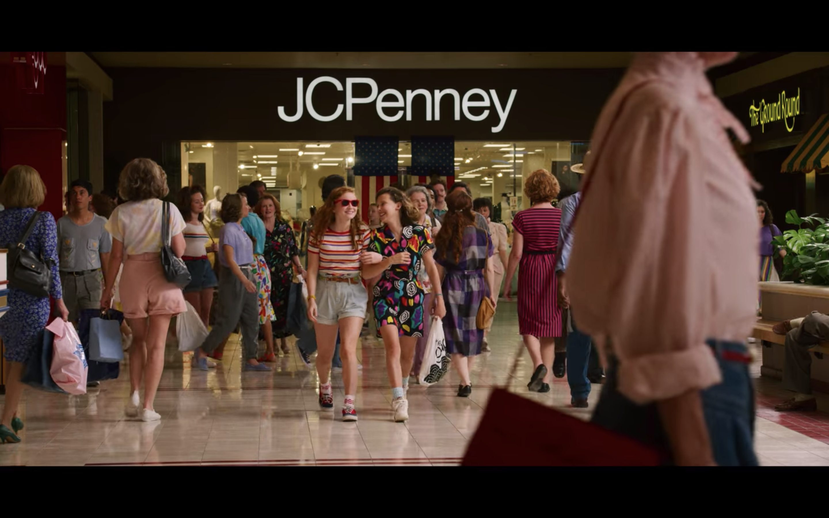 JCPenney 80s logo in Stranger Things 3