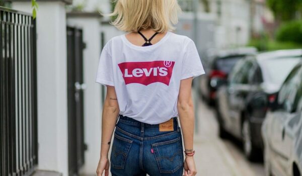 woman wearing a levis tshirt